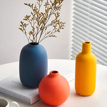 Astraelle – Scandinavian Ceramic Vase in Minimalist Style