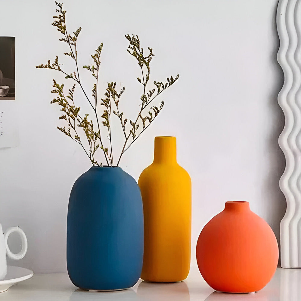 Astraelle – Scandinavian Ceramic Vase in Minimalist Style