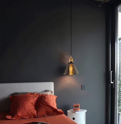 VintaLoft – Elegant Smoke Glass Pendant Light in Vintage Loft Design