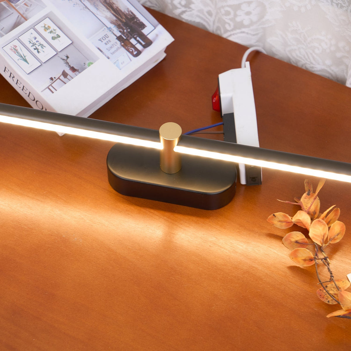 Stravlo | Lineare LED Wandleuchte innen, 68, 98 oder 128 cm, auch fürs Bad