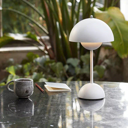 Retrova | Kabellose LED Tischlampe im Retro-Design mit Akku, Touch-dimmbar