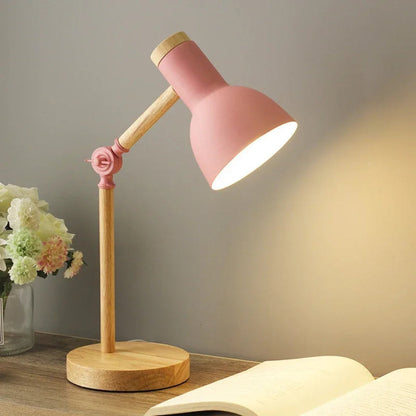 Lumoa Ark | Lampada da tavolo regolabile in legno dal design scandinavo