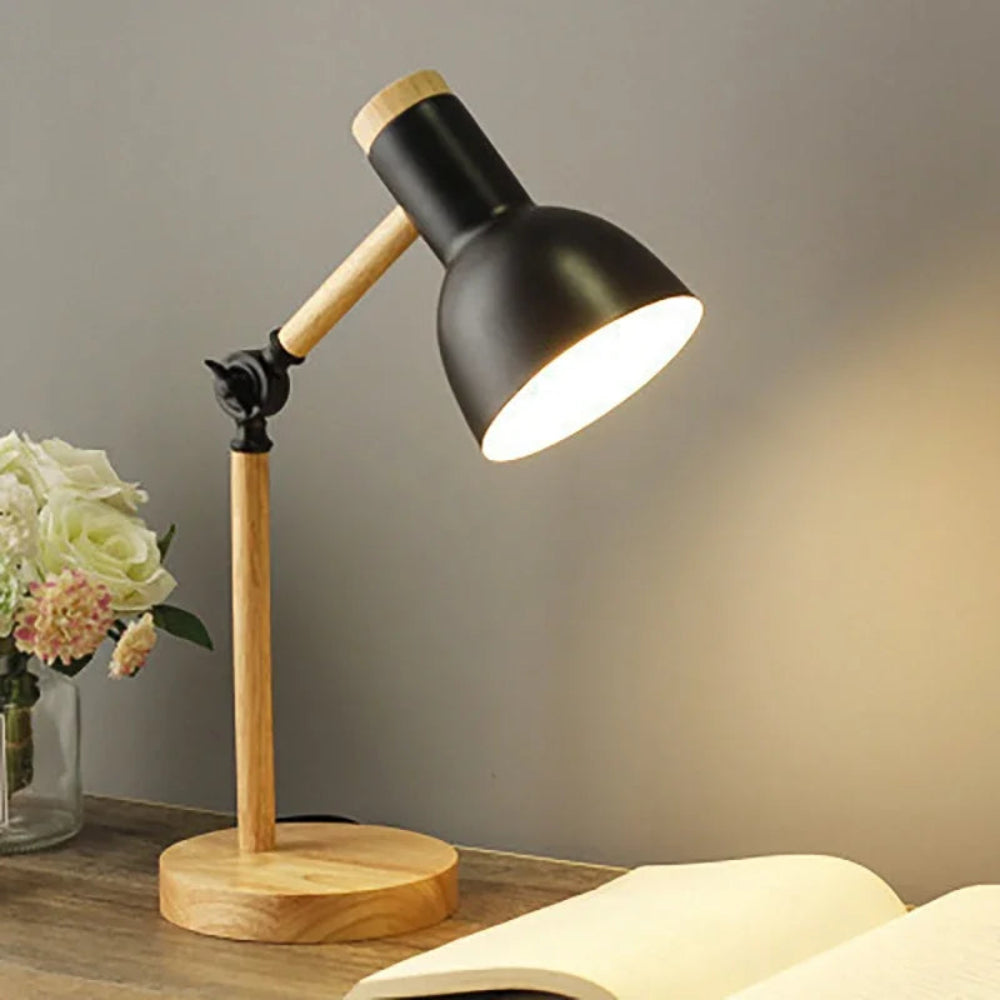 Lumoa Ark | Lampada da tavolo regolabile in legno dal design scandinavo