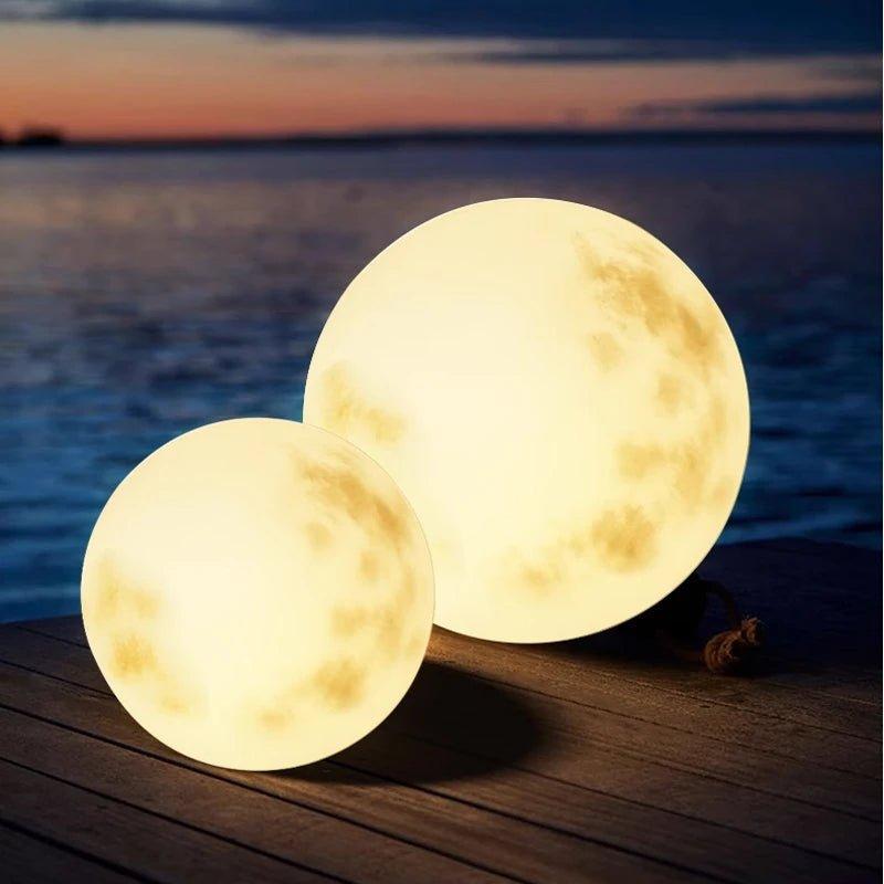 Lunara Glóma | Lampada da giardino LED ricaricabile a forma di luna