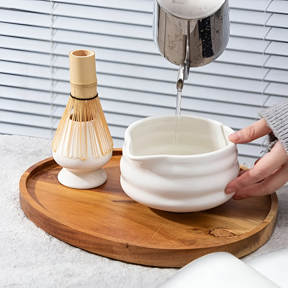 Set Matcha 5 pezzi | Ciotola in ceramica bianca 460 ml | Con frusta in bambù | Design giapponese