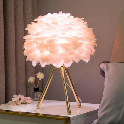 Plumora Lux | Lampada da tavolo dimmerabile con piume pregiate dal design moderno