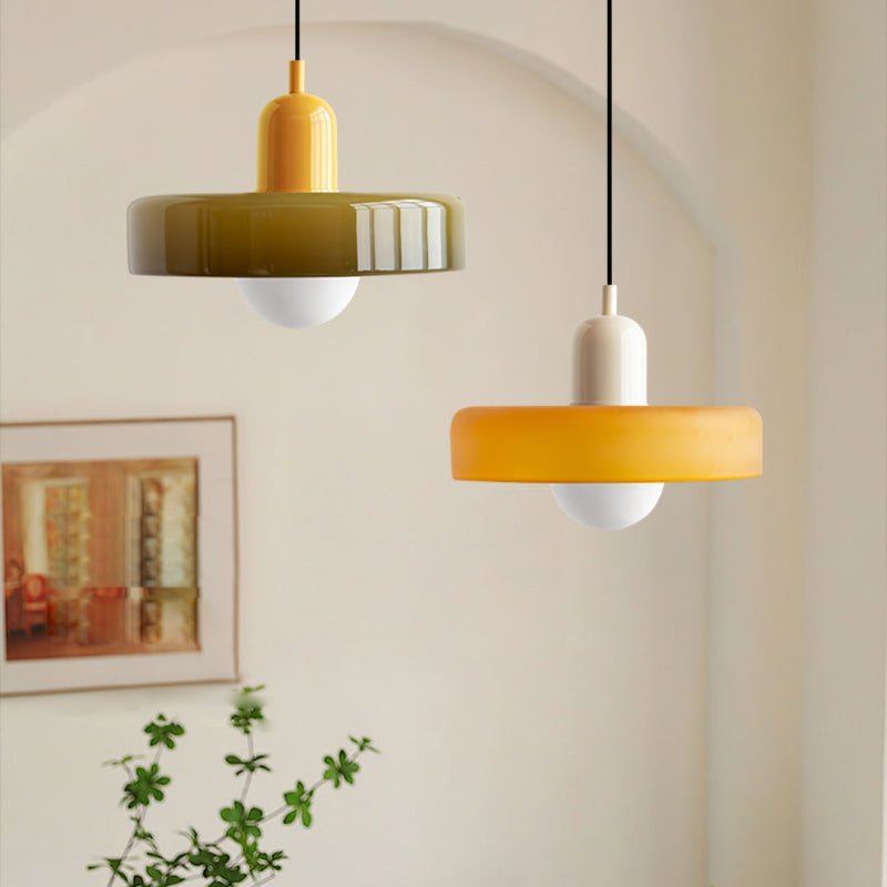 Lunari Halo | Lampada a sospensione in vetro colorato in stile Bauhaus