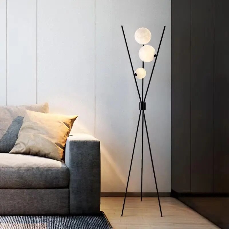 Lunaris | Lampada da tavolo e da terra LED dal design a luna