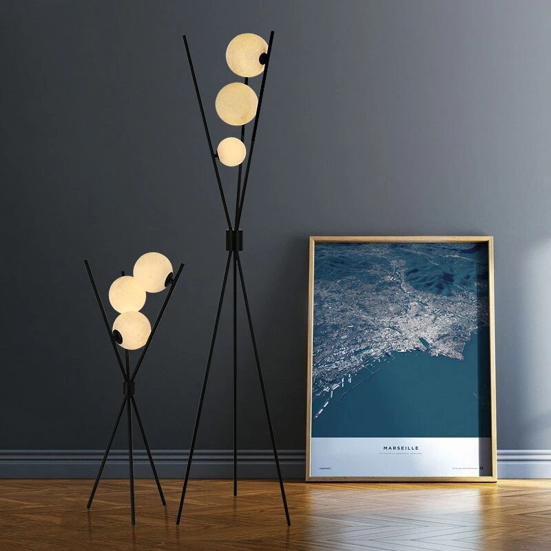 Lunaris | Lampada da tavolo e da terra LED dal design a luna