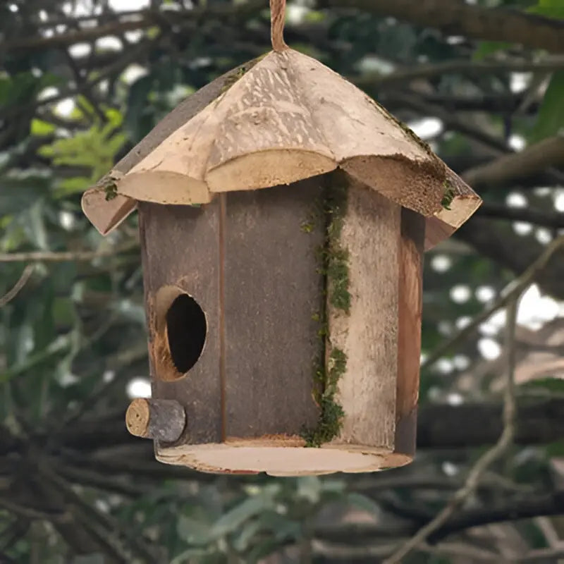 Natura | Hüttenförmiges Vogelhaus aus Holz 3