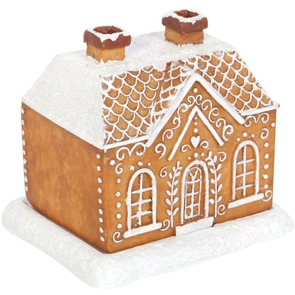 Hyttana | Weihnachtshaus als Winterdeko mit kleinen Tannenbäumen