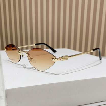 Damen Cat-Eye Sonnenbrille im modernen Eleganzstil von Bowlift