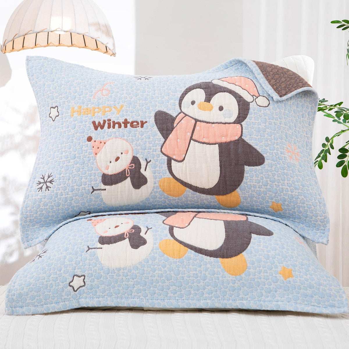 Kuvella | Kissenbezug aus Baumwolle mit winterlichem Tiermotiv