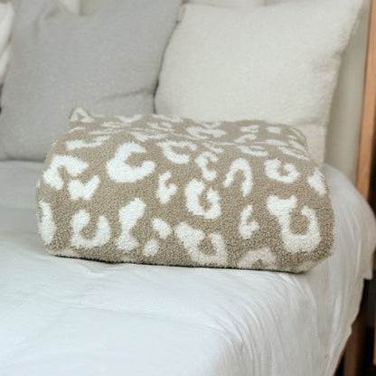 Flauschio | Flauschige Plüsch Kuscheldecke mit Muster, maschinenwaschbar