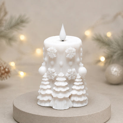 Kerzova | LED-Dekokerze mit winterlichem Reliefdesign und Flammenlicht