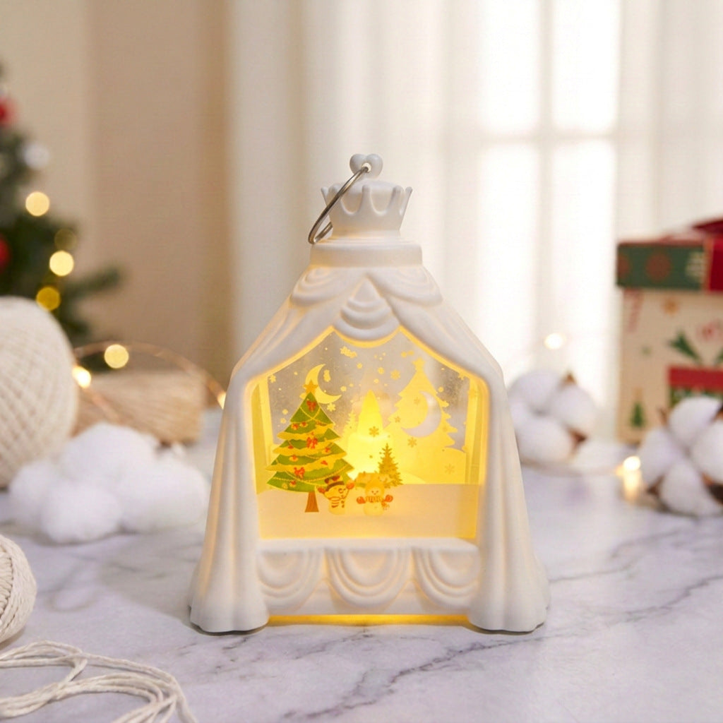 Lantoria | Lanterna natalizia in plastica con scena invernale illuminata
