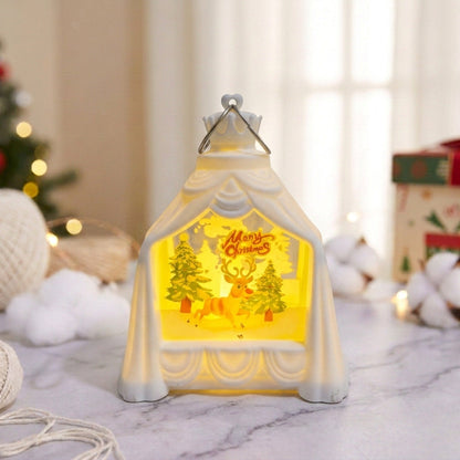 Lantoria | Lanterna natalizia in plastica con scena invernale illuminata