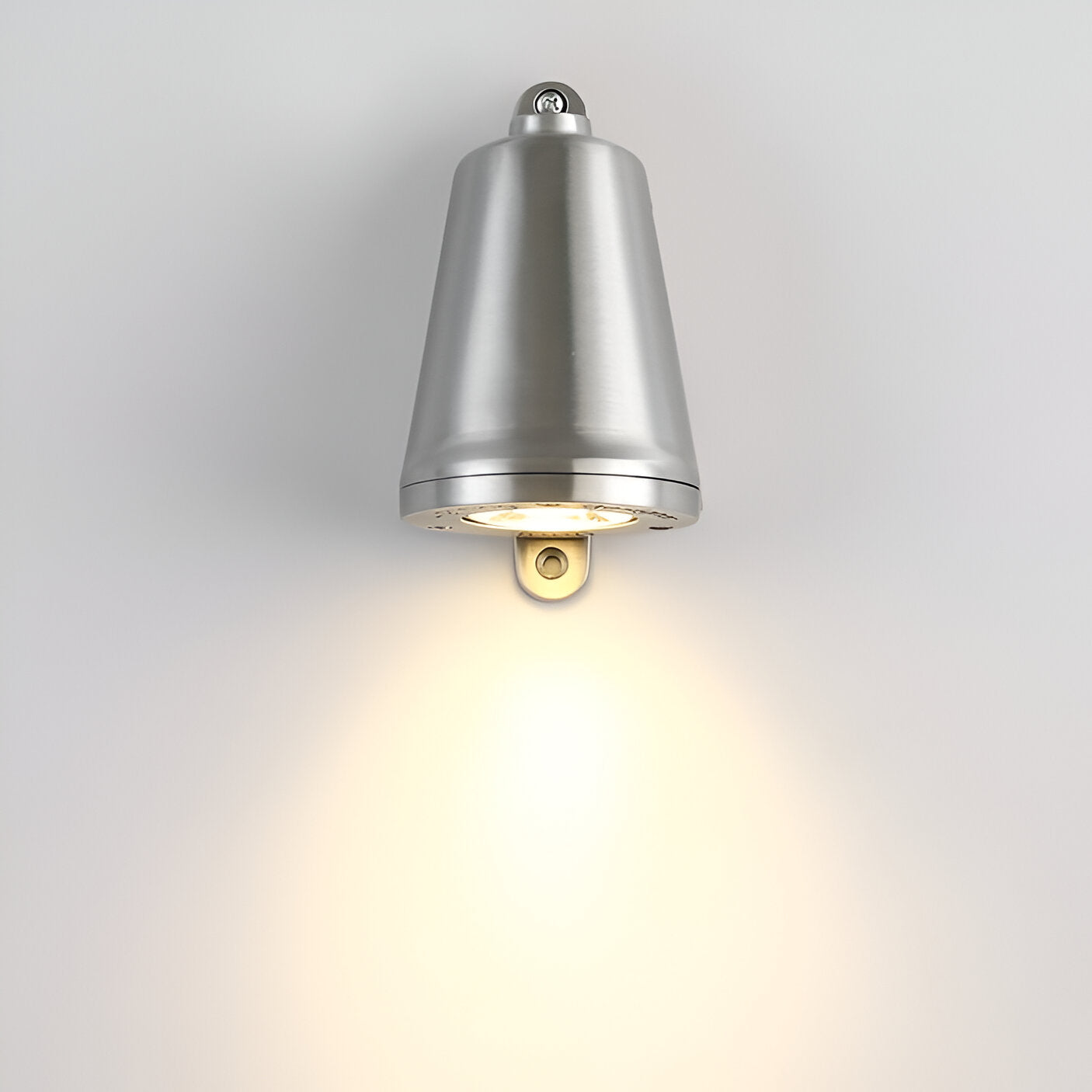 Minimalist LED outdoor wall lamp made of aluminum – weatherproof