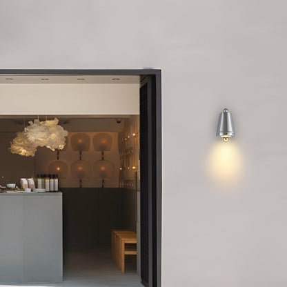 Minimalist LED outdoor wall lamp made of aluminum – weatherproof