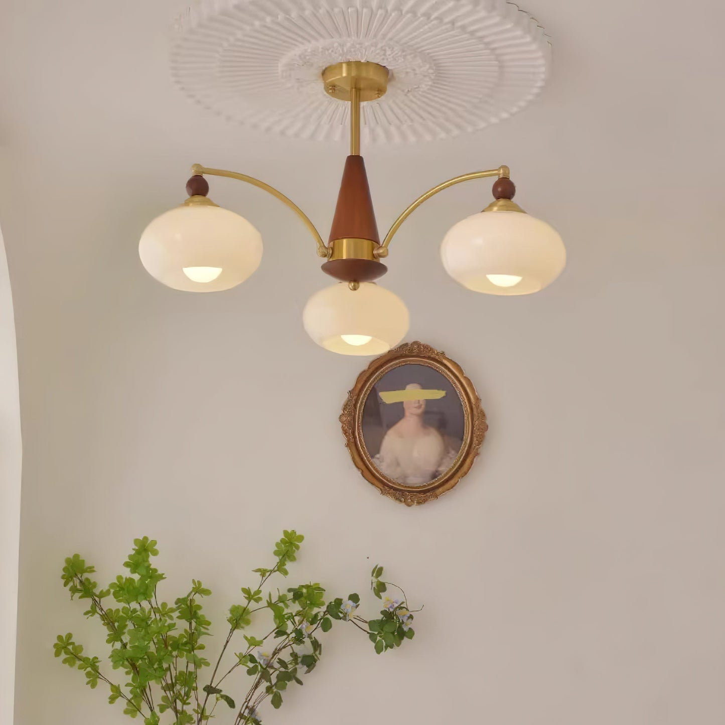 Meliora | Retro Chandelier with Musical Inspiration
