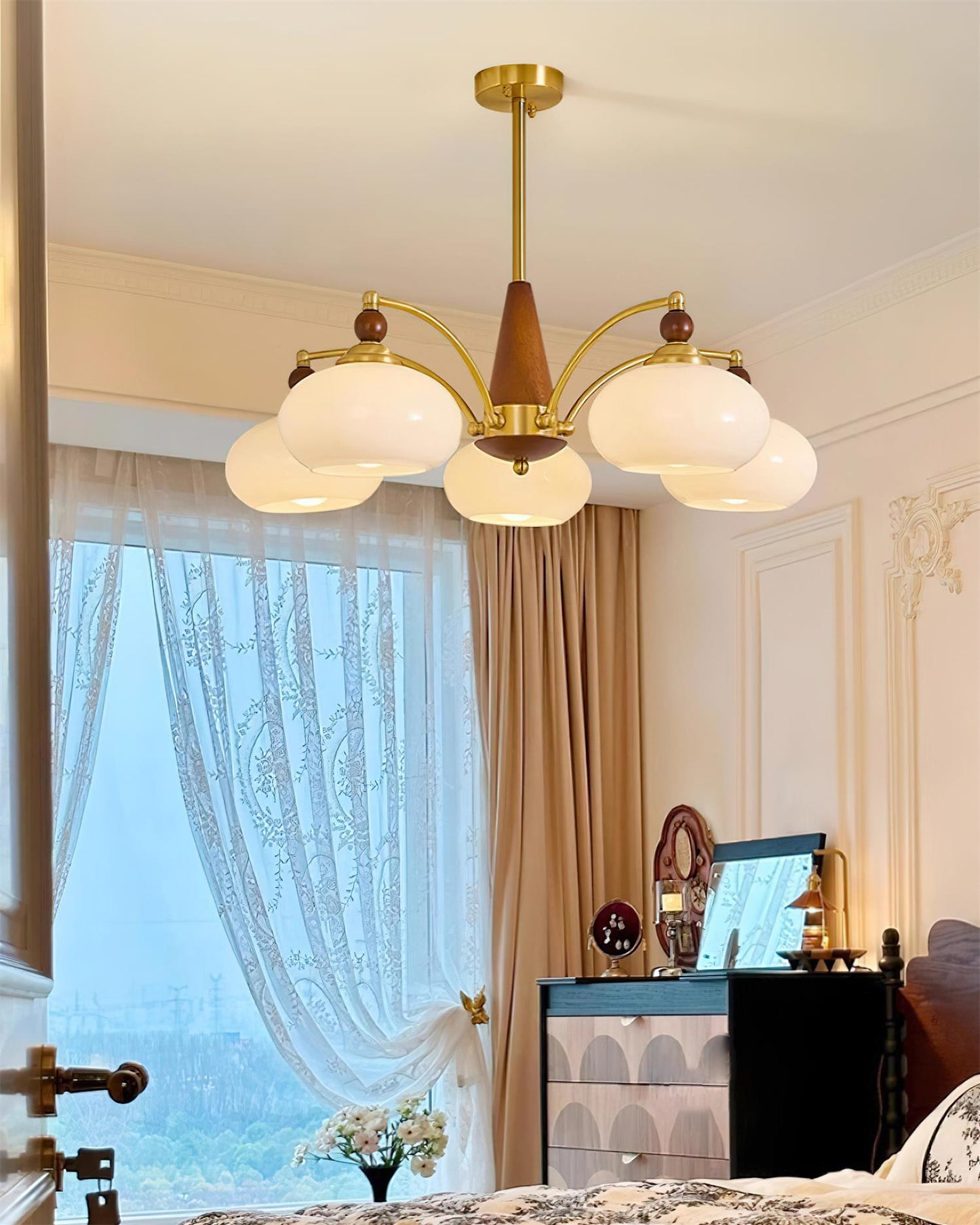 Meliora | Retro Chandelier with Musical Inspiration