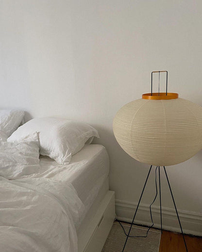 Lunora Haze | Lampadaire sculptural en papier de riz au style Japandi