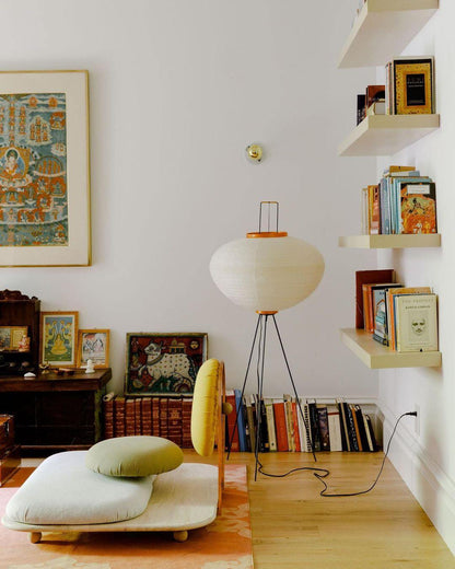 Lunora Haze | Lampadaire sculptural en papier de riz au style Japandi