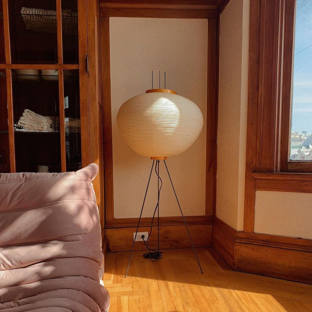 Lunora Haze | Lampadaire sculptural en papier de riz au style Japandi