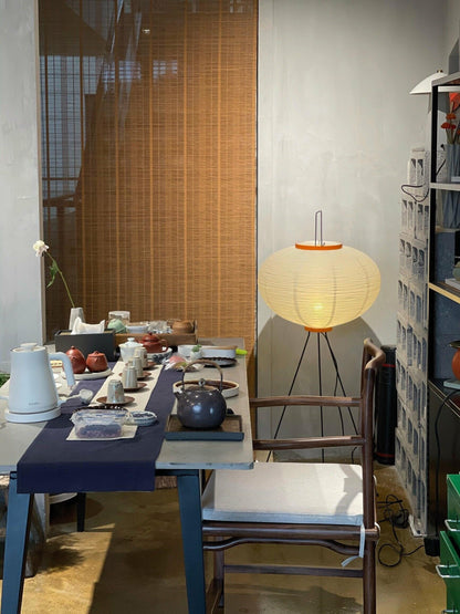 Lunora Haze | Lampadaire sculptural en papier de riz au style Japandi