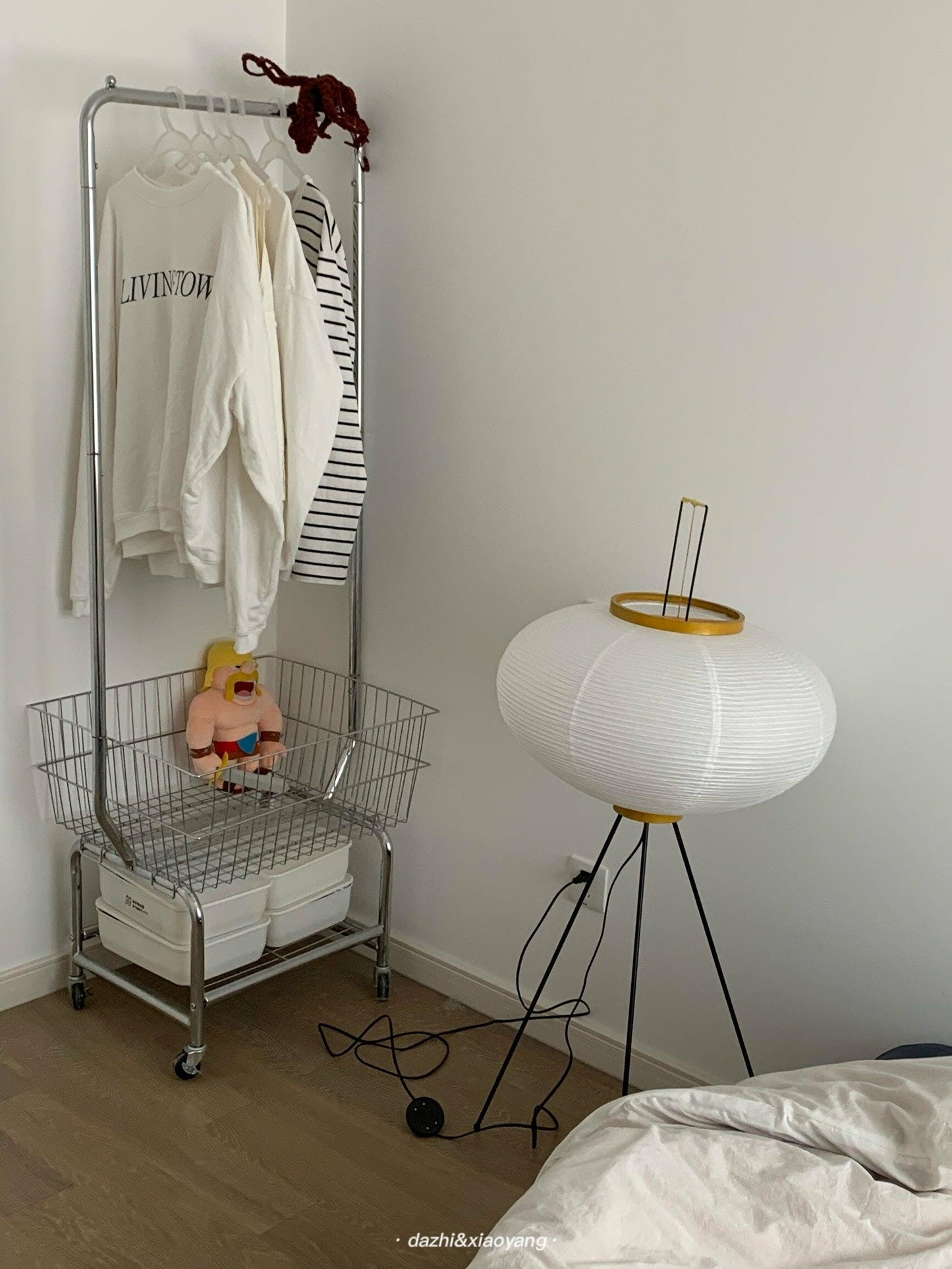Lunora Haze | Lampadaire sculptural en papier de riz au style Japandi