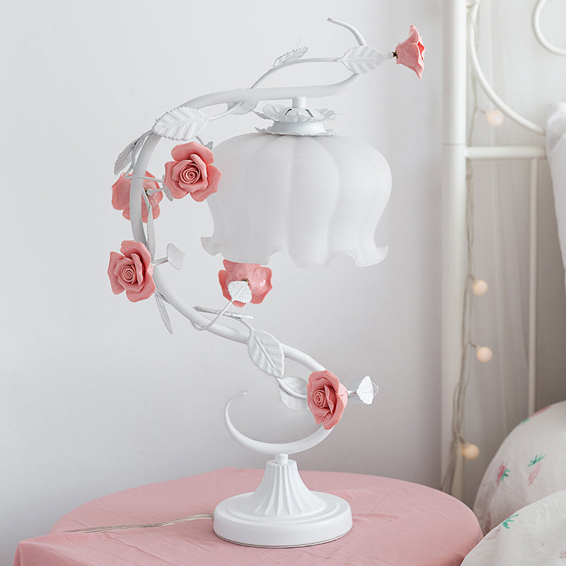 Rosara Bloom | Lampada da tavolo LED con decorazioni a fiori di rosa