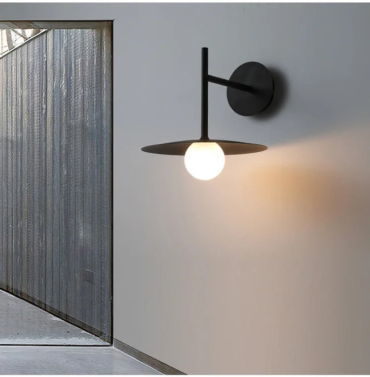 Moderna lampada da parete LED girevole Aralyn – Design minimalista in nero