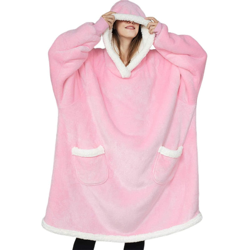Snuvia | Kuscheldecke mit Ärmeln aus flauschigem Fleece für Sofa und Lesen