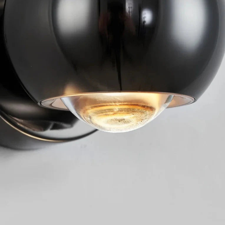 Lampada da parete LED Orbis – Lampada a sfera girevole in nero con orientamento luce a 360°