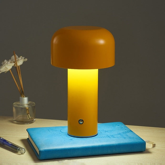 LumoFungo Classico | Lampada da tavolo retrò senza fili dal design italiano a forma di fungo
