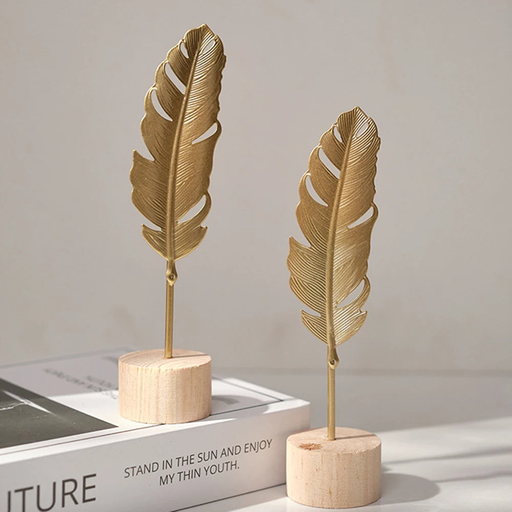 Aurelia Ginkka | Gilded ginkgo leaf sculpture for home & office décor
