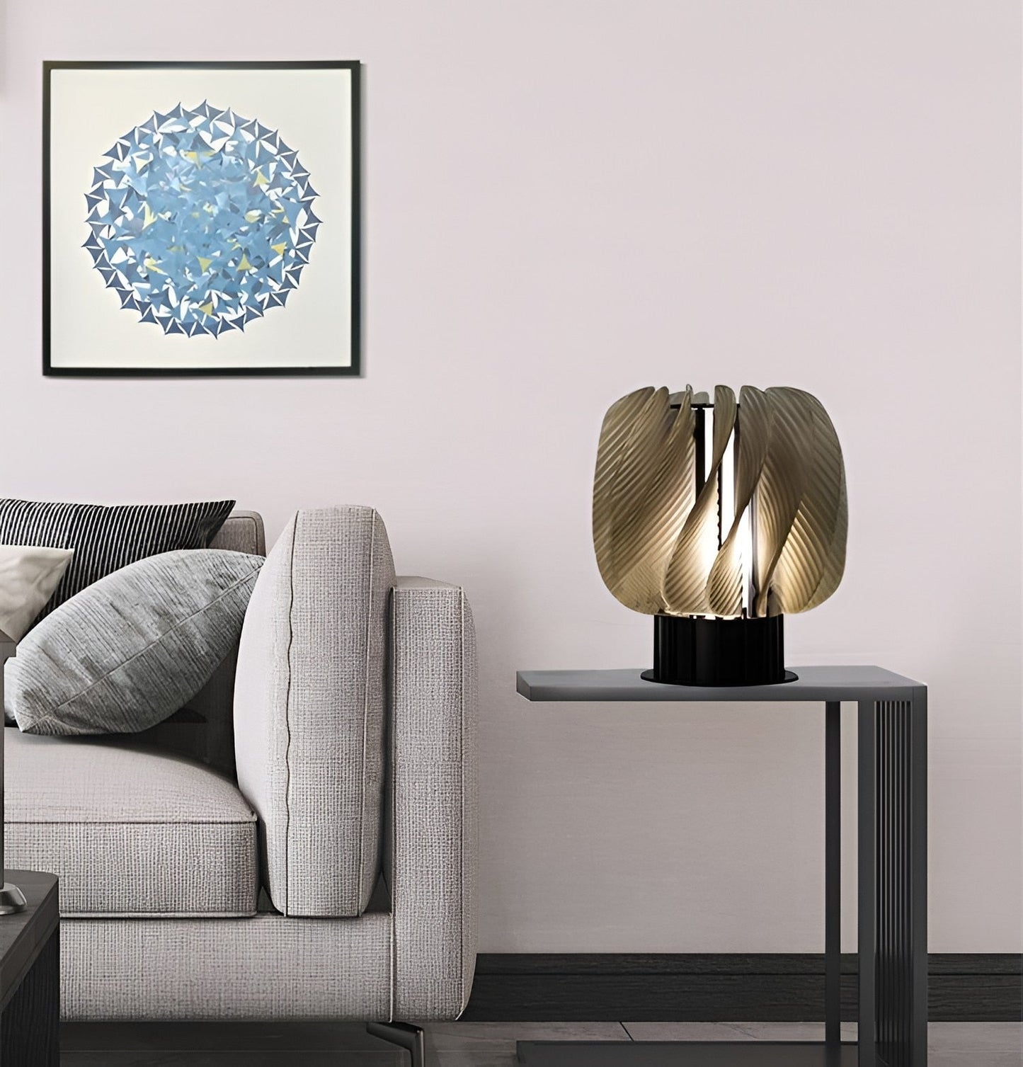 Lampada da tavolo LED moderna ed elegante dal design minimalista in alluminio