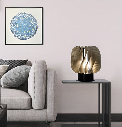 Lampada da tavolo LED moderna ed elegante dal design minimalista in alluminio