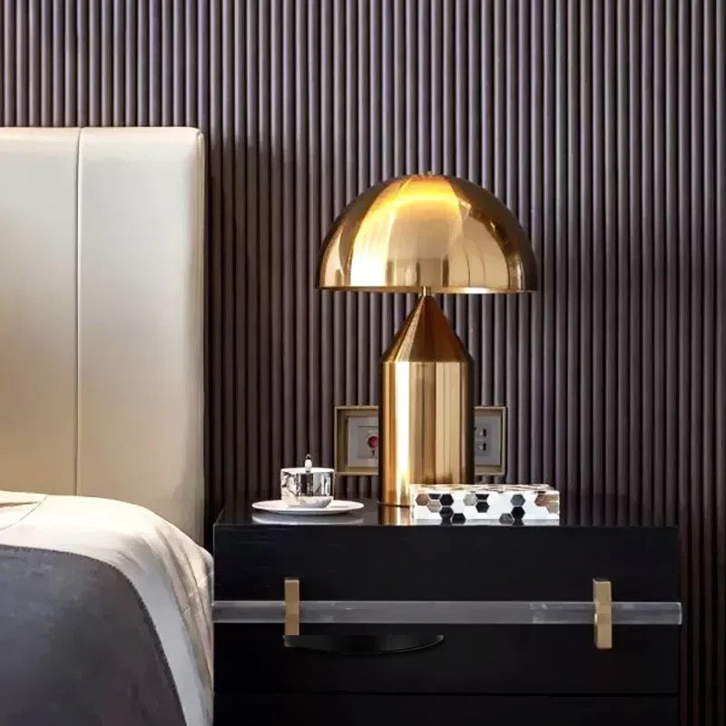 Lampada da tavolo Altessa Oro – Lampada di design di lusso in oro con controllo touch