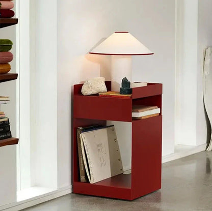 Arket Fold | table d'appoint en métal au design origami danois