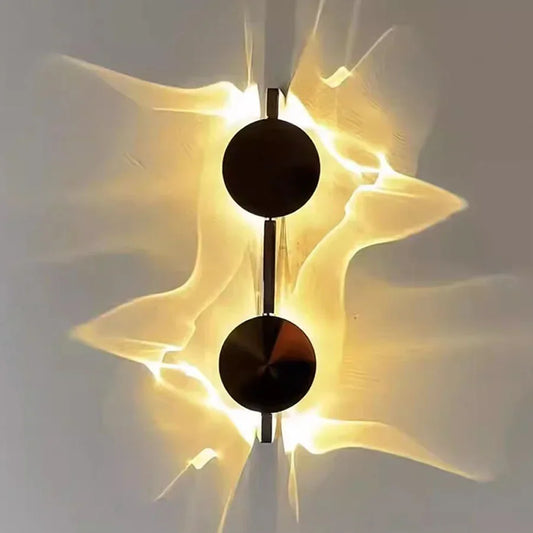 Ljorra Veil | Applique LED con effetto ombra e design ondulato per camera da letto e corridoio