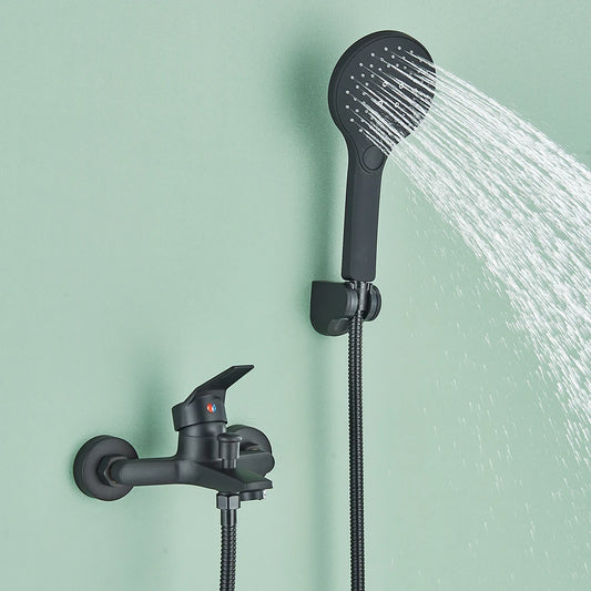 Nordren Vada | Schwarze Wandarmatur mit Handbrause und Mischbatterie