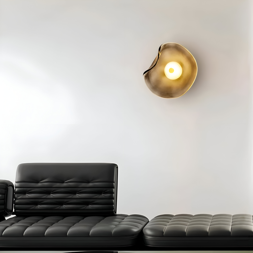 NordLume – Gebogene Glas-Wandleuchte im Skandinavisch-Japandi-Stil mit LED-Beleuchtung