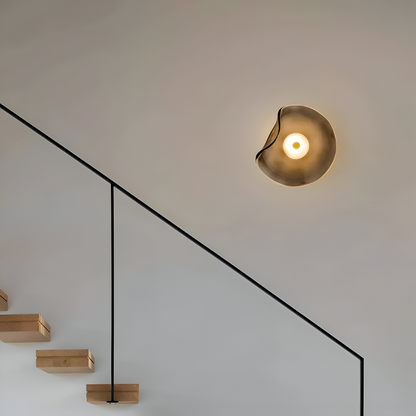 NordLume – Gebogene Glas-Wandleuchte im Skandinavisch-Japandi-Stil mit LED-Beleuchtung