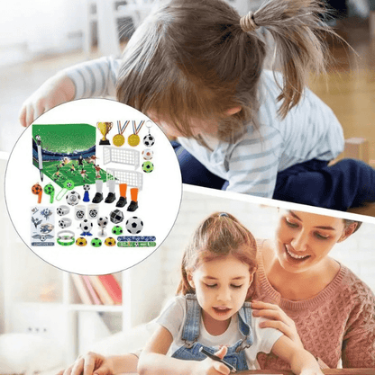 Kickora | Fußball Adventskalender Kinder mit 24 Überraschungen zum Bauen
