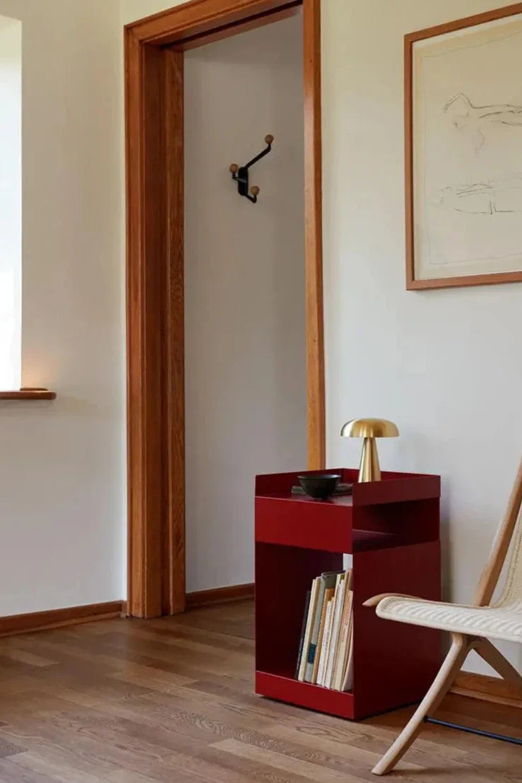 Arket Fold | table d'appoint en métal au design origami danois
