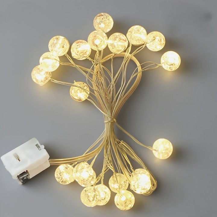 Kristalo | LED Lichterkette mit Kugeln in Kristalloptik, batteriebetrieben, 1 bis 3 m