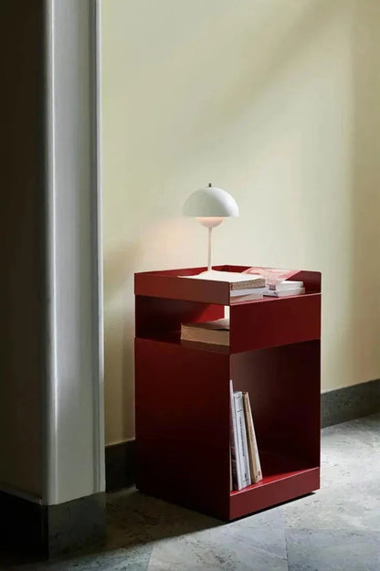 Arket Fold | table d'appoint en métal au design origami danois