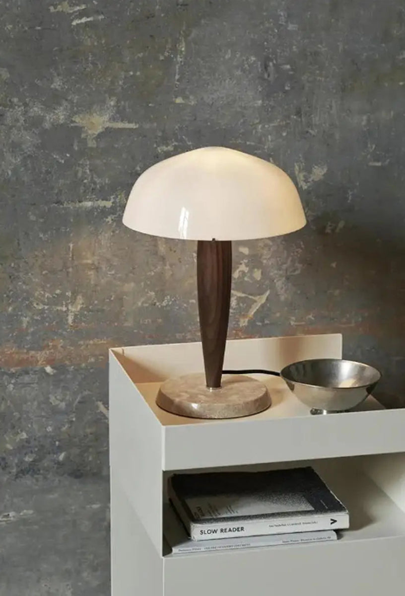 Arket Fold | table d'appoint en métal au design origami danois