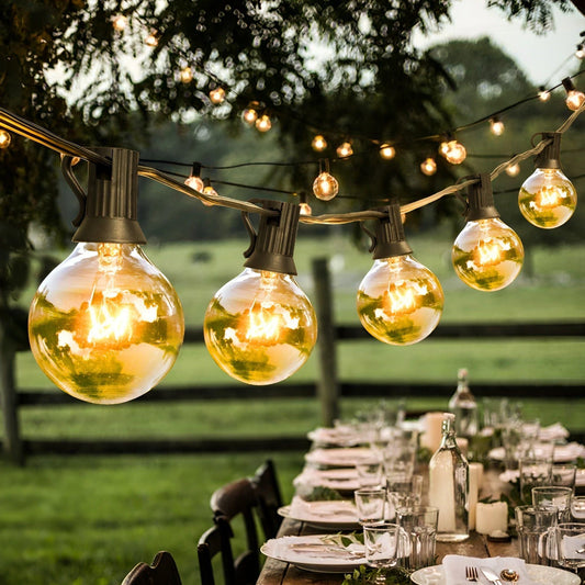 Globelia | Lichterkette außen mit Globus-Lampen, 15 m oder 30 m